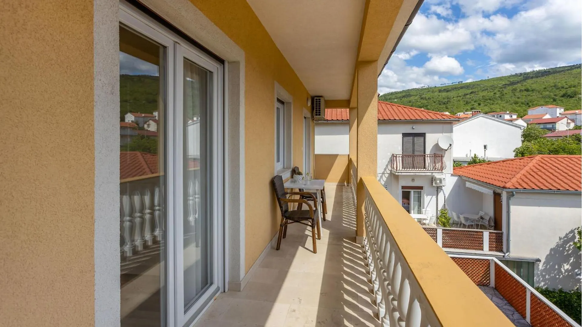 Cozy Apartment In Selce With Kitchen